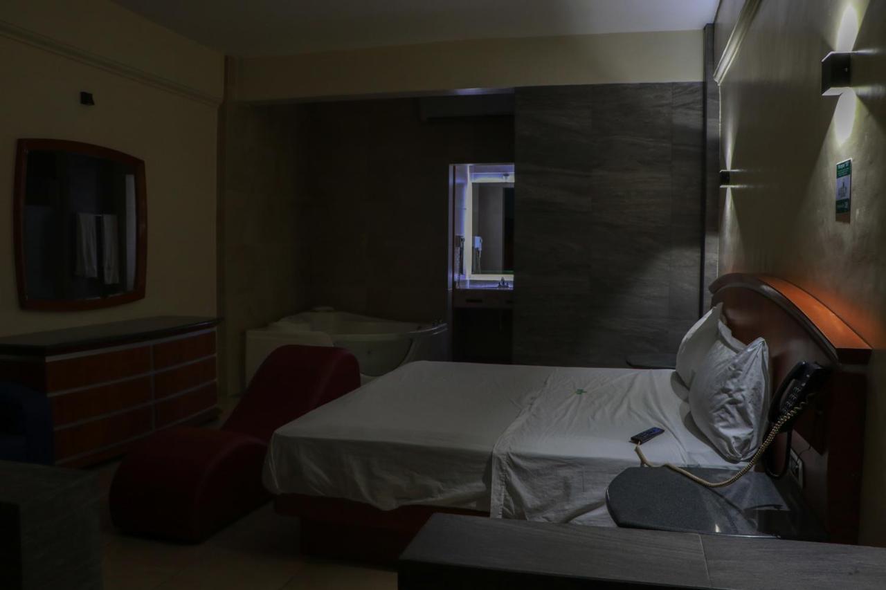 Autohotel Ilussion Córdoba Buitenkant foto