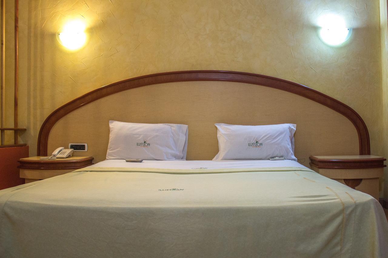 Autohotel Ilussion Córdoba Buitenkant foto