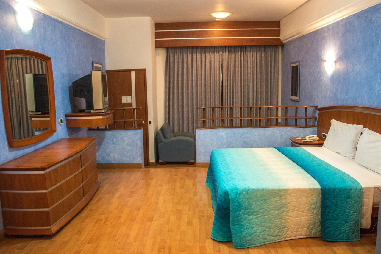 Autohotel Ilussion Córdoba Buitenkant foto